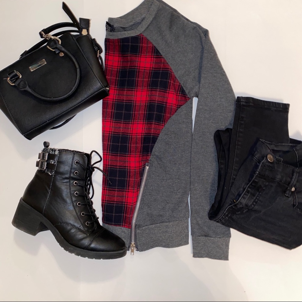 Zipped Plaid Top Rue 21